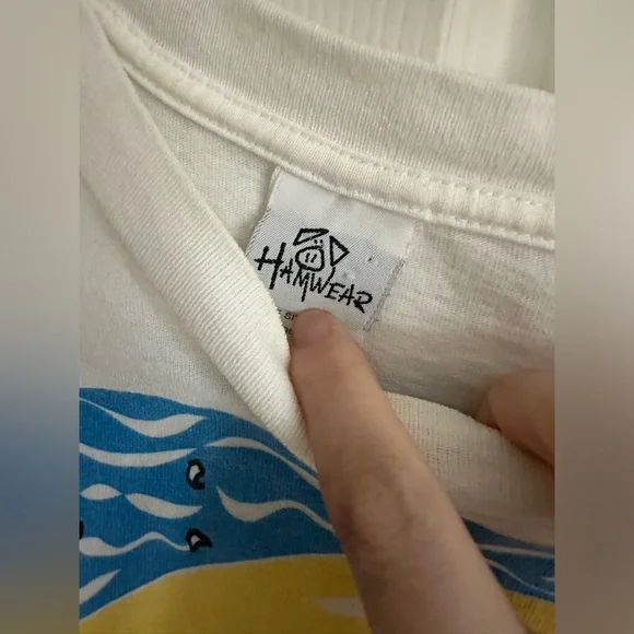 HAMWEAR vintage beach volleyball graphic crop t-shirt - Picture 2 of 5